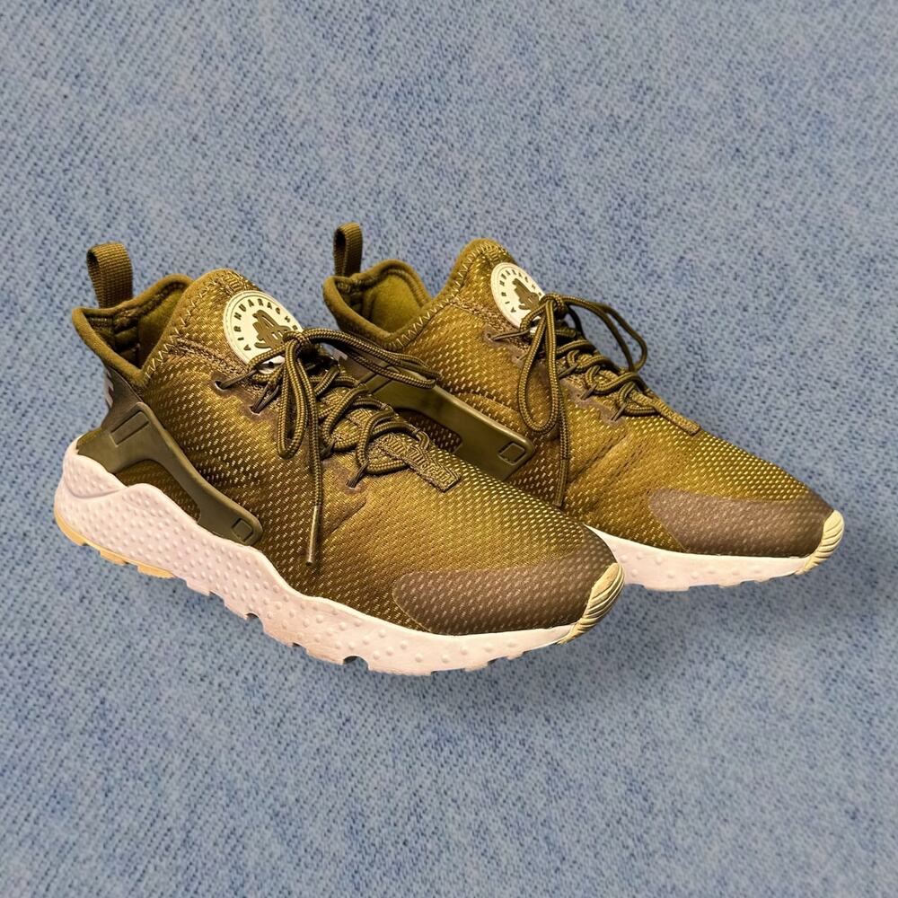 Nike Air Huarache Run Ultra Olive Green Women’s Sneakers - Size 7